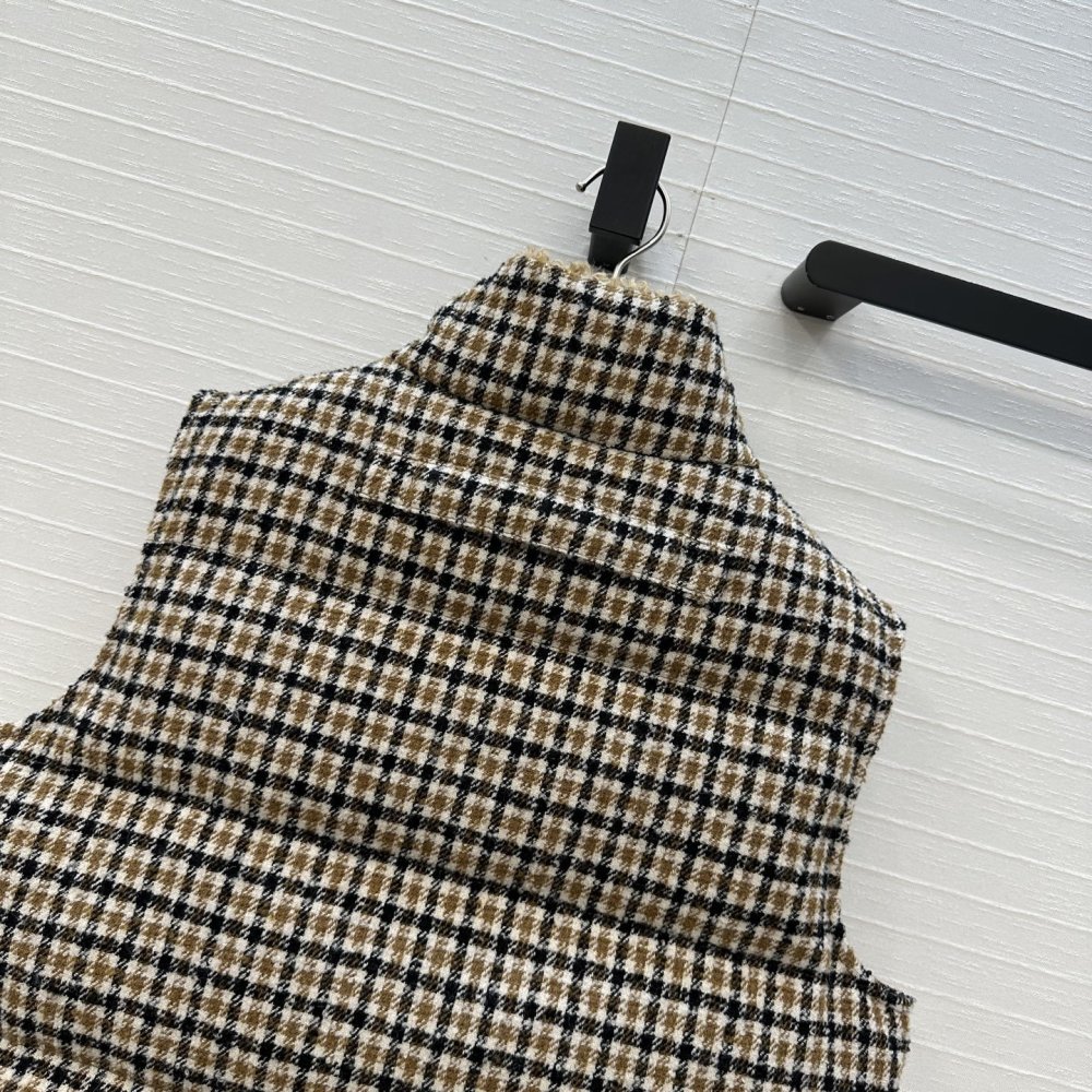 Vest women's фото 9