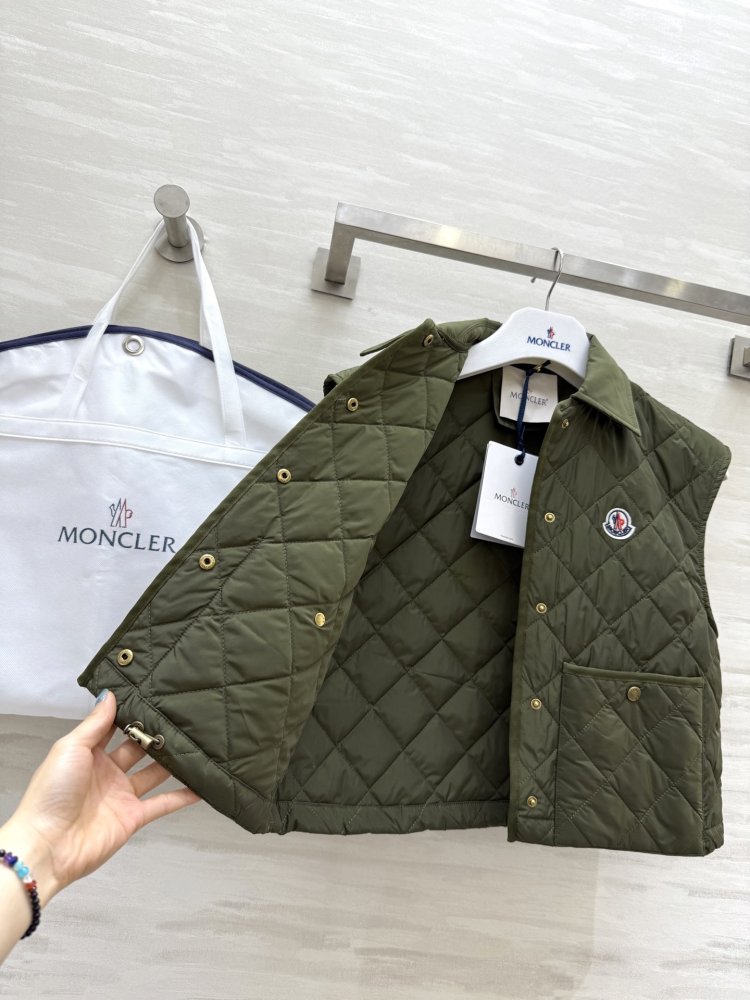 Жилетка жіноча фото 9