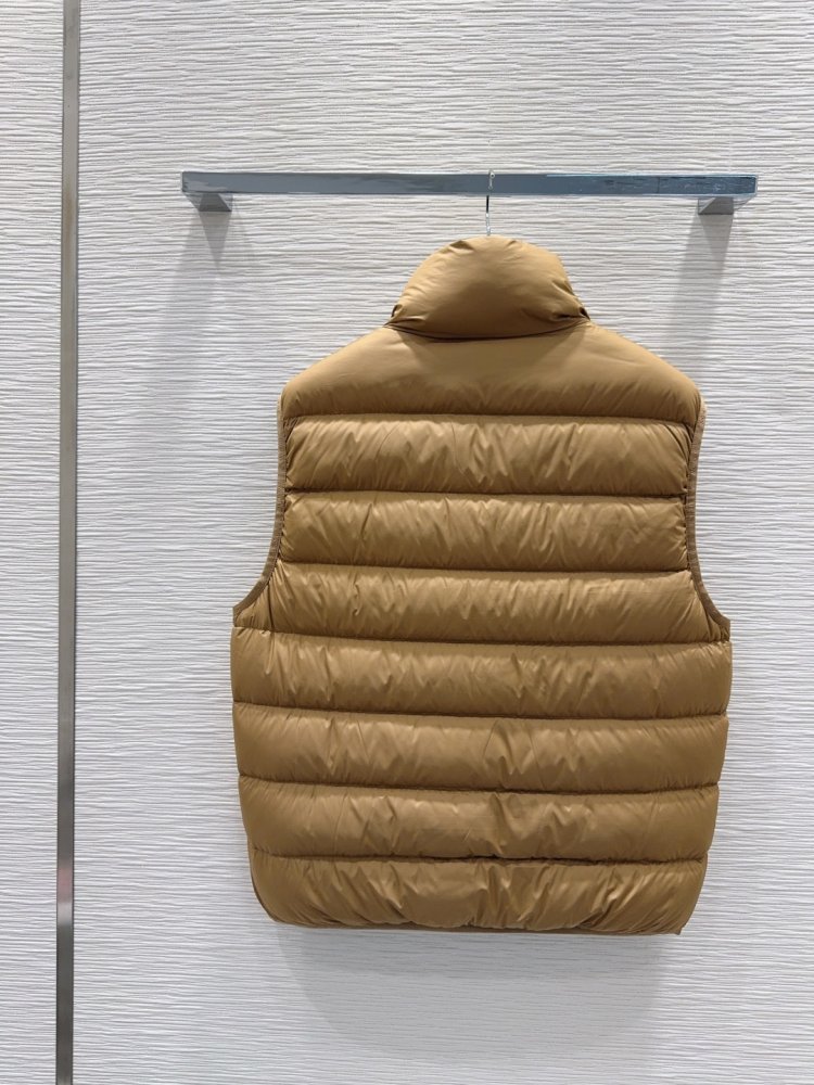 Жилетка женская фото 9