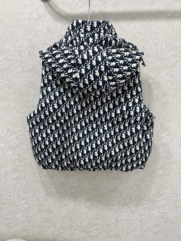 Жилетка женская фото 9