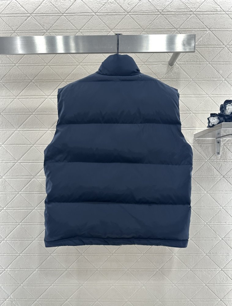 Жилетка фото 2