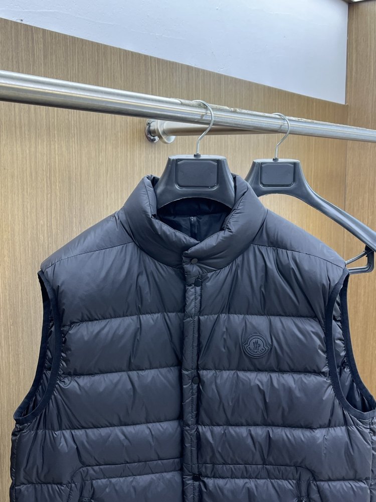 Жилетка фото 2