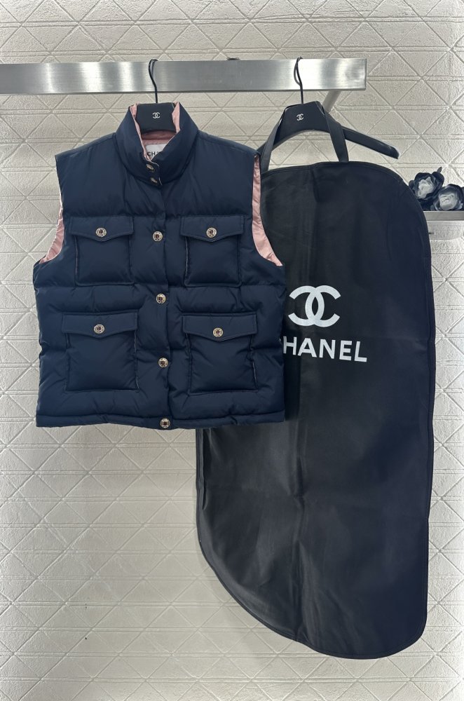 Жилетка фото 3