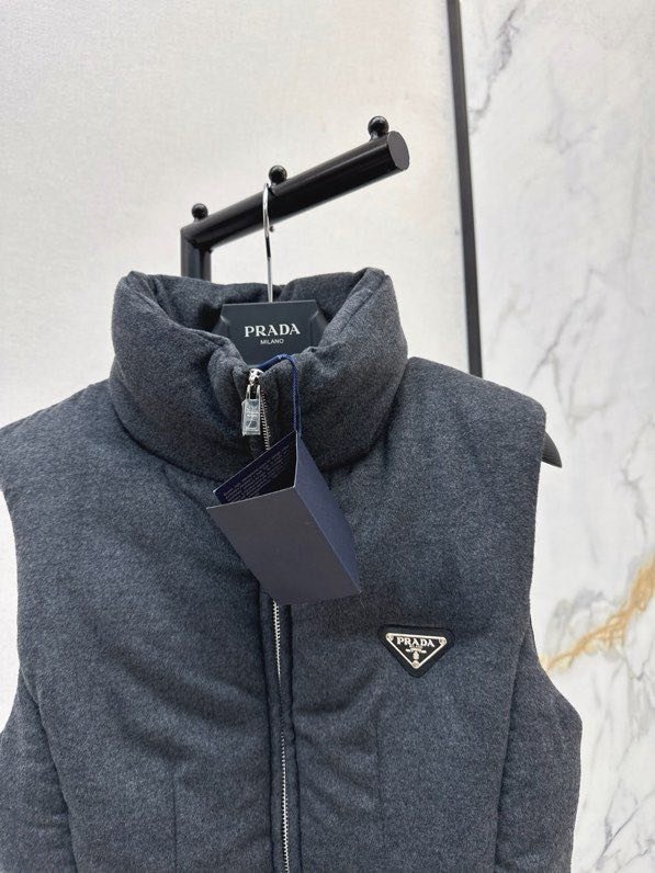 Жилетка фото 5