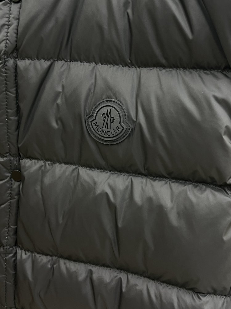 Жилетка фото 5