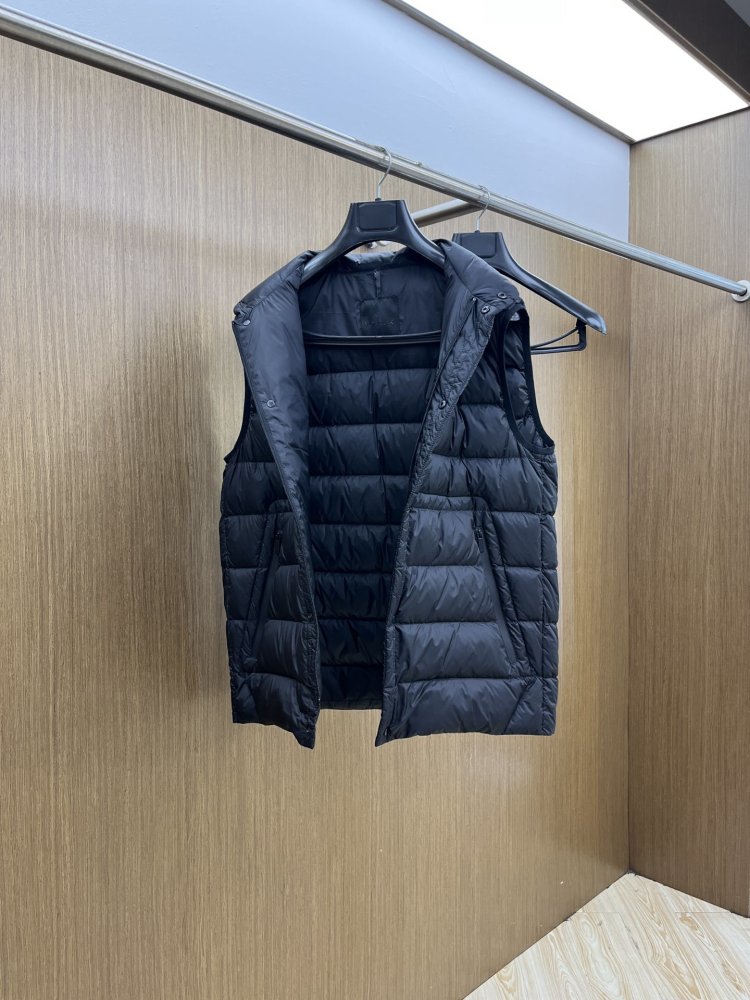 Жилетка фото 7