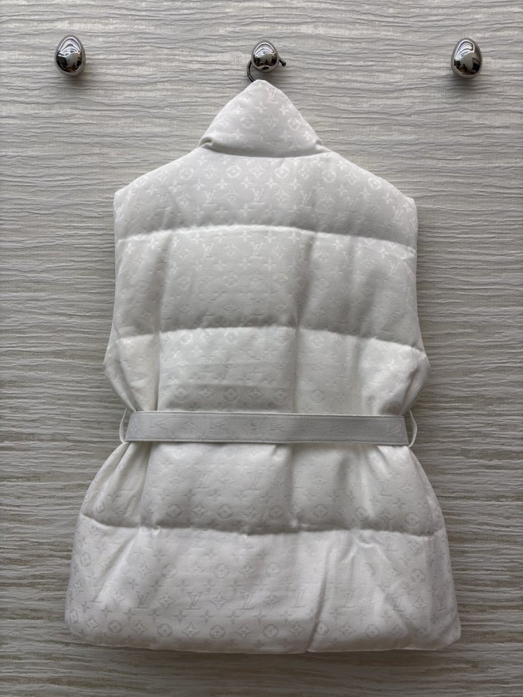 Жилетка фото 8