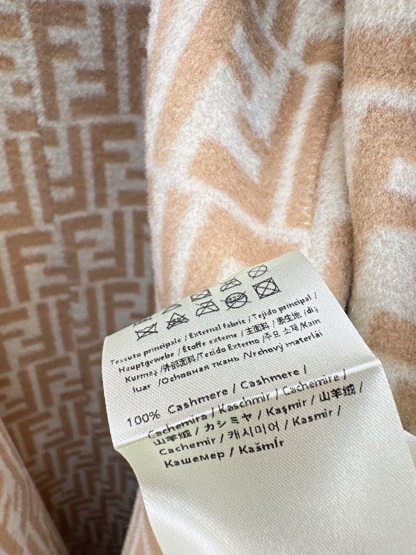 Зимовий пальто жіночі з норковым хутром фото 2