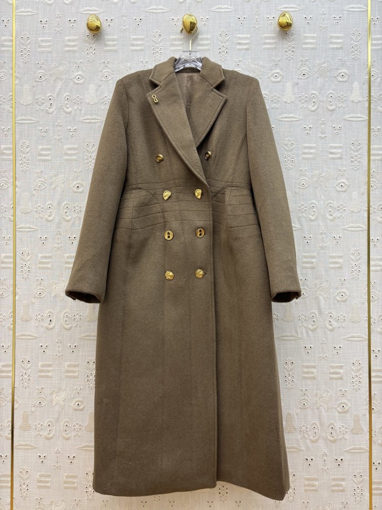 Зимнее шерстяное пальто оливково зелёного цвета
