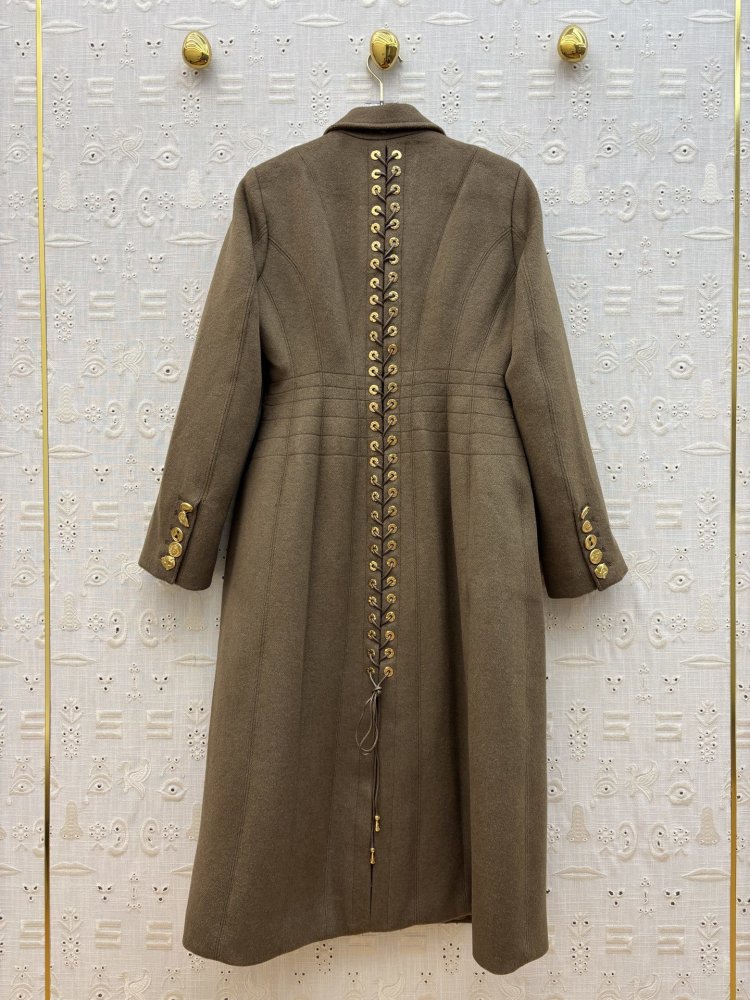 Зимнее шерстяное пальто оливково зелёного цвета фото 8