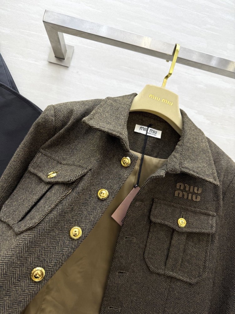 Зимнее шерстяное пальто женское фото 6