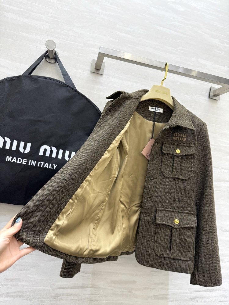 Зимнее шерстяное пальто женское фото 7