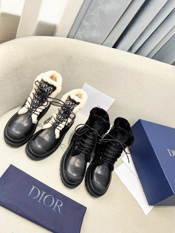 Зимние женские ботинки на меху фото 3