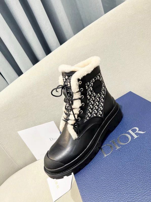 Зимние женские ботинки на меху фото 4