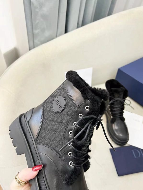 Зимние женские ботинки на меху фото 4