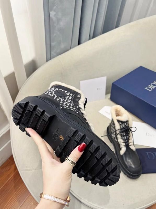 Зимние женские ботинки на меху фото 7