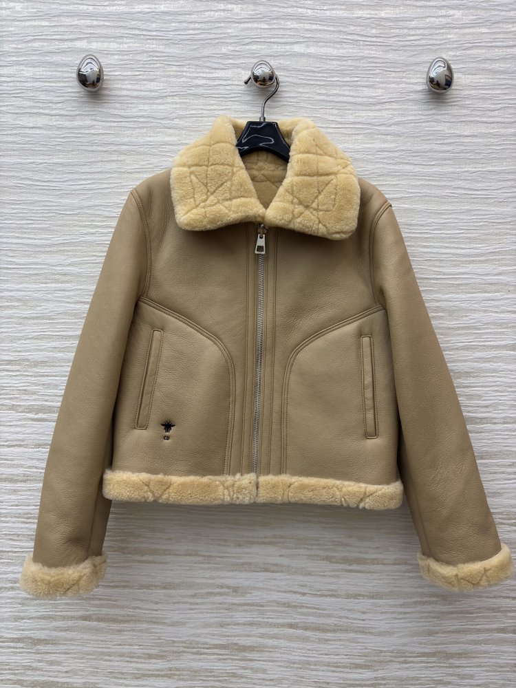 Зимняя кожаная дубленка женская