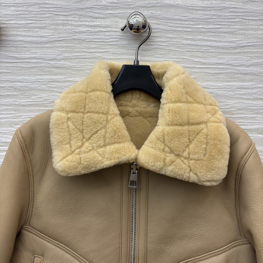 Зимняя кожаная дубленка женская фото 2