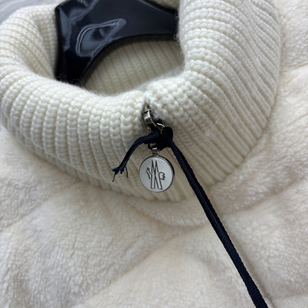 Зимова куртка на пуху фото 5