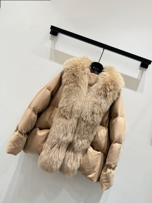 Зимова куртка пуховик з хутром лисиці фото 3