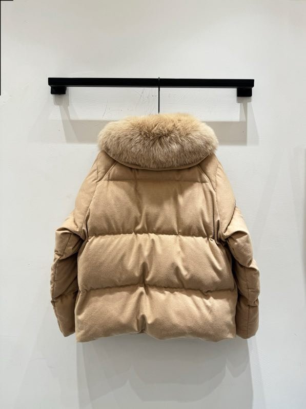 Зимова куртка пуховик з хутром лисиці фото 4