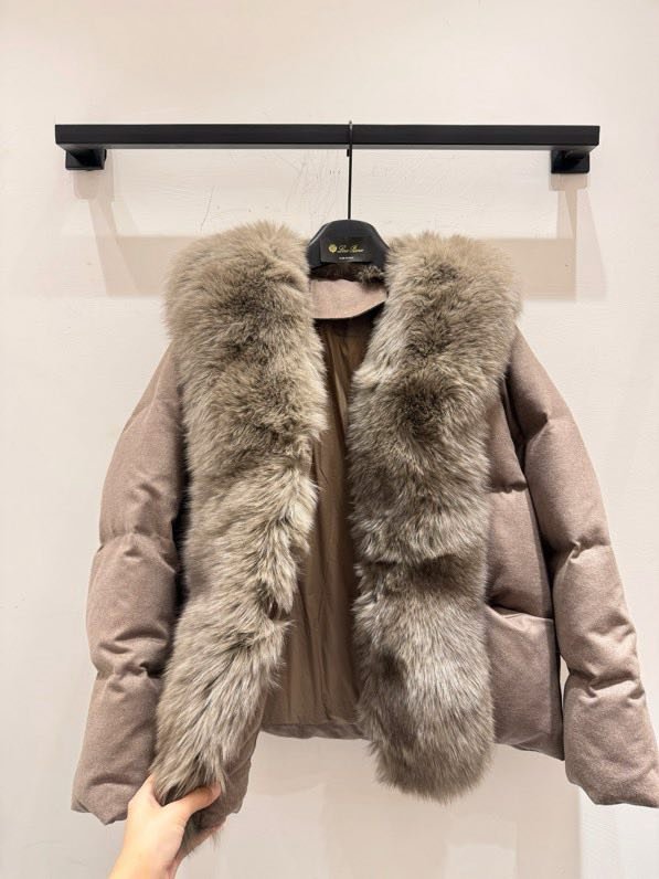 Зимова куртка пуховик з хутром лисиці фото 7