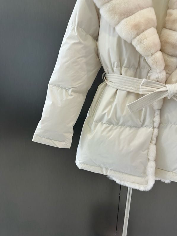 Зимова куртка з хутром кролика фото 8