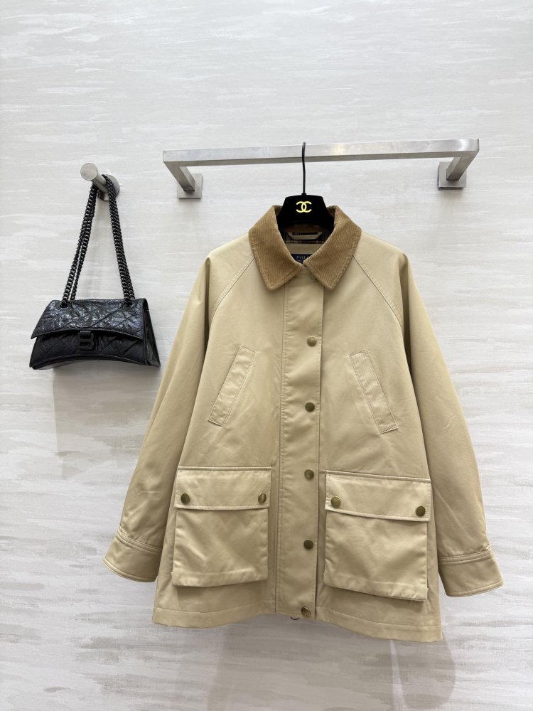 Зимова куртка жіноча