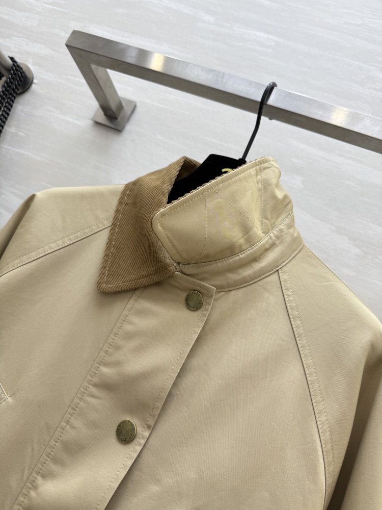 Зимова куртка жіноча фото 4