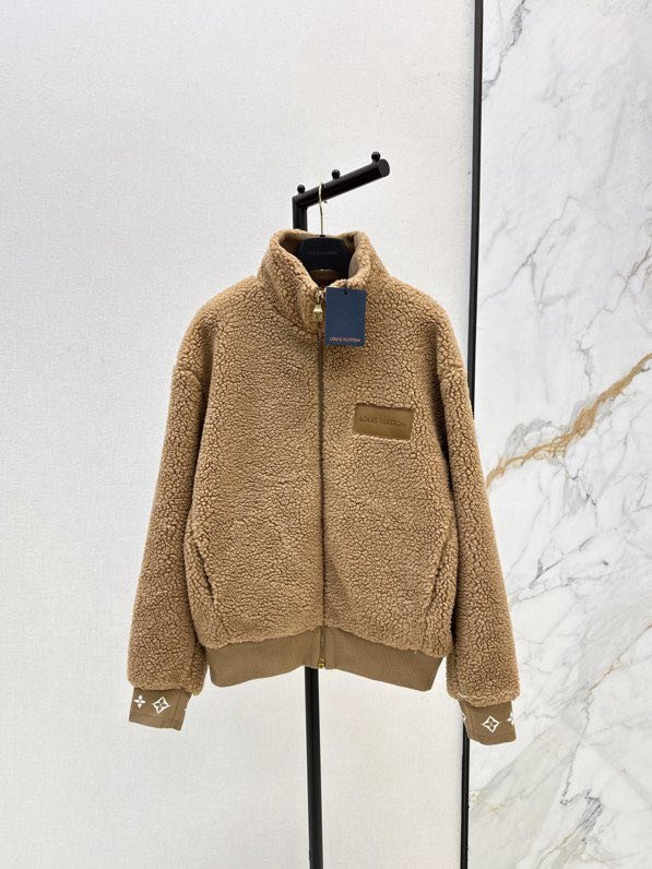 Зимняя шерстяная куртка