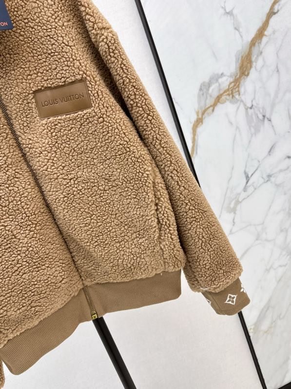 Зимняя шерстяная куртка фото 2