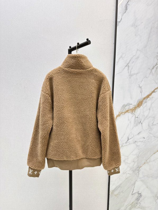 Зимняя шерстяная куртка фото 3