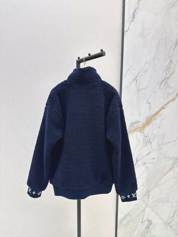 Winter woolen jacket фото 3