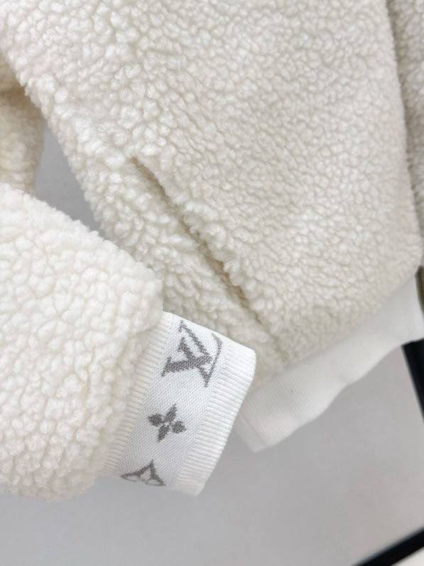 Зимняя шерстяная куртка фото 5