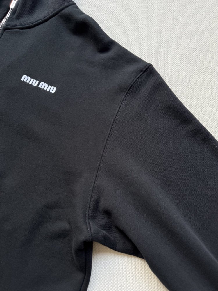 Зимняя толстовка женская фото 5